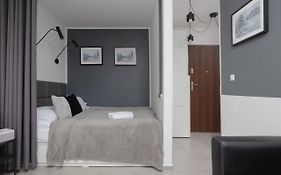 Cozy Studio with Balcony Warsaw Mokotów by Renters